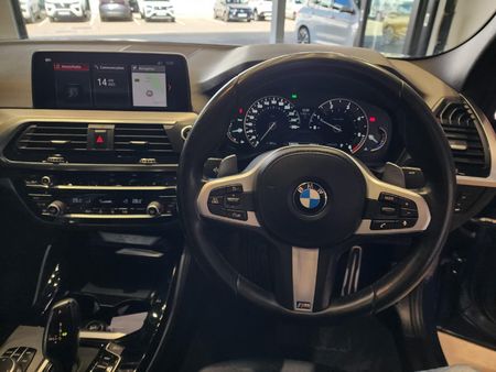 2019-BMW-X4-xDrive20d-M-Sport_16