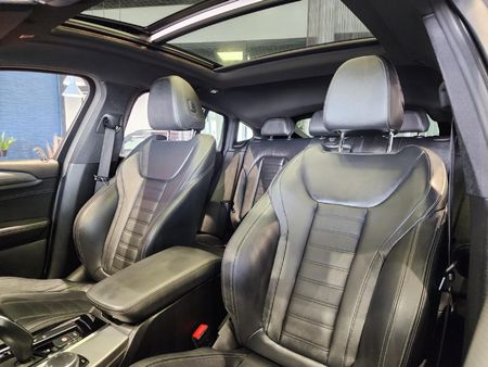 2019-BMW-X4-xDrive20d-M-Sport_5