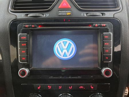 2013-Volkswagen-Scirocco-20-TSI-R-Auto-188kW_12