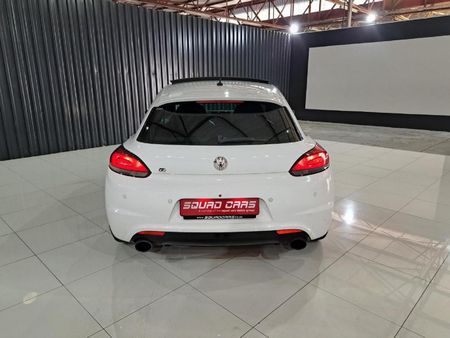 2013-Volkswagen-Scirocco-20-TSI-R-Auto-188kW_17
