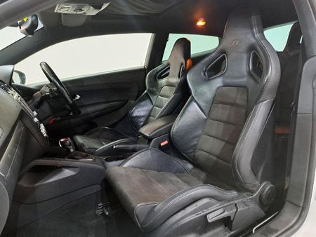 2013-Volkswagen-Scirocco-20-TSI-R-Auto-188kW_8