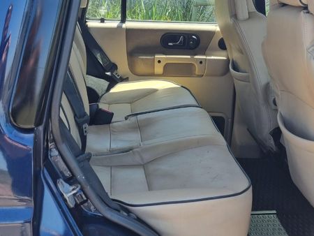 2004-Land-Rover-Discovery-V8-ES-Auto_10