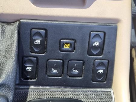 2004-Land-Rover-Discovery-V8-ES-Auto_11