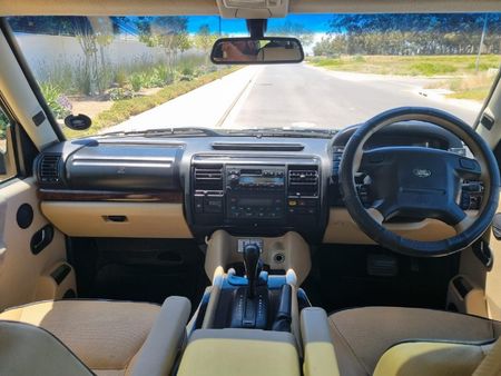 2004-Land-Rover-Discovery-V8-ES-Auto_8