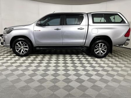 2019-Toyota-Hilux-28-GD-6-Raised-Body-Auto-Raider-Double-Cab_18