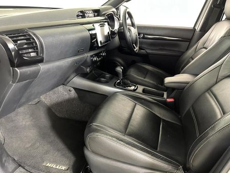 2019-Toyota-Hilux-28-GD-6-Raised-Body-Auto-Raider-Double-Cab_8