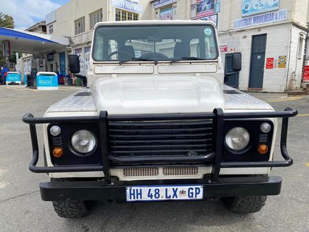 1999-Land-Rover-Defender-110-28i-Single-Cab_2