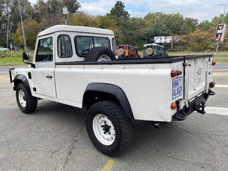 1999-Land-Rover-Defender-110-28i-Single-Cab_4