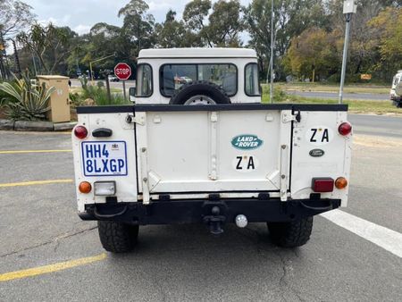 1999-Land-Rover-Defender-110-28i-Single-Cab_5