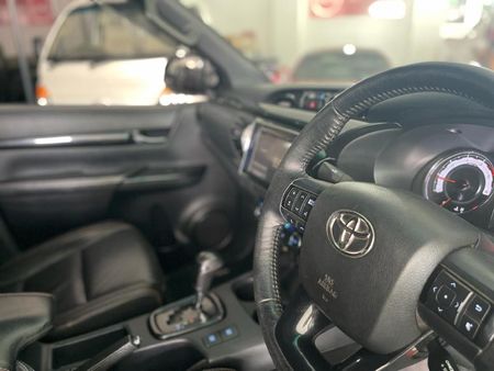 2018-Toyota-Hilux-28-GD-6-Raised-Body-Auto-Raider-Double-Cab_2