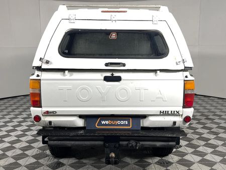 1988-Toyota-Hilux-2200-4x4-Double-Cab_9
