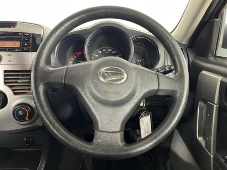 2008-Daihatsu-Terios-4x4_12