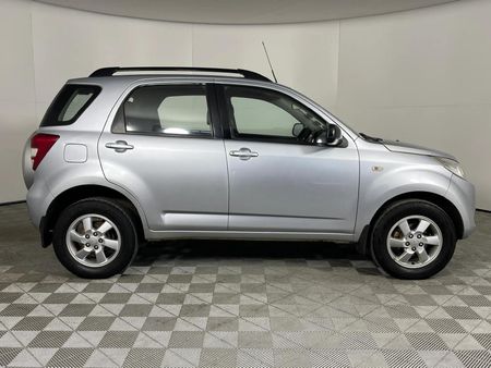 2008-Daihatsu-Terios-4x4_15
