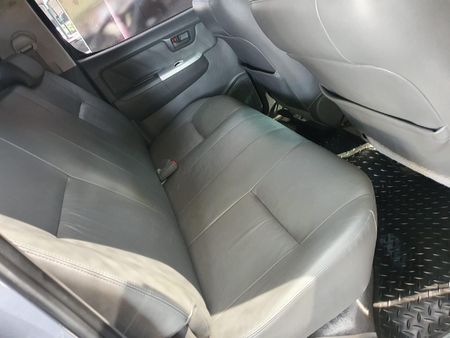 2012-Toyota-Hilux-30-D-4D-Heritage-Raised-Body-Auto-Double-Cab_10