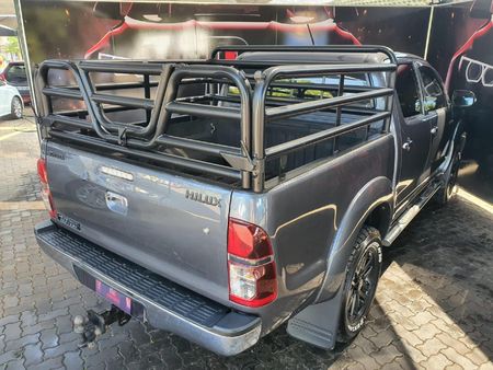 2012-Toyota-Hilux-30-D-4D-Heritage-Raised-Body-Auto-Double-Cab_6