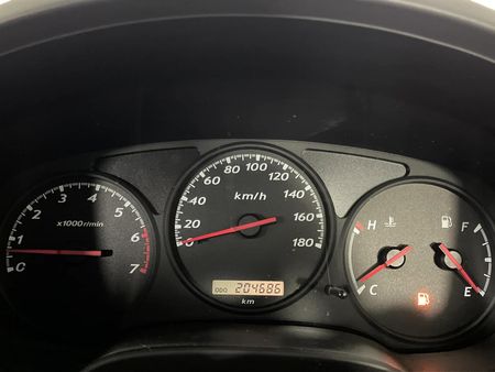 2005-Isuzu-KB-240i-Double-Cab-LE_2