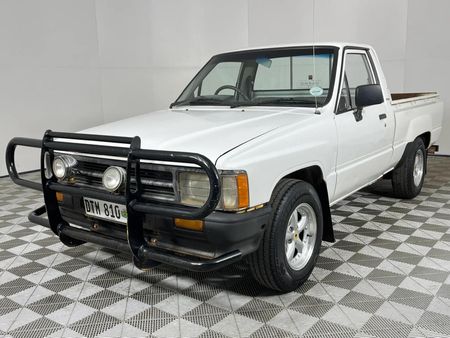 1997-Toyota-Hilux-1800-S-Single-Cab_0