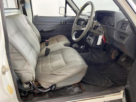 1997-Toyota-Hilux-1800-S-Single-Cab_3
