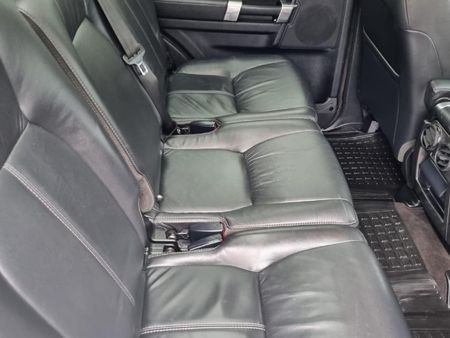 2014-Land-Rover-Discovery-4-30-TD-SD-V6-SE_8