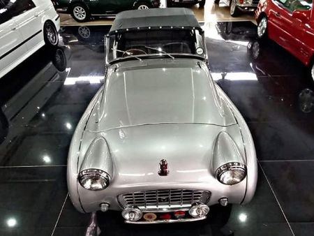 1958-Triumph-TR3-Roadster_9