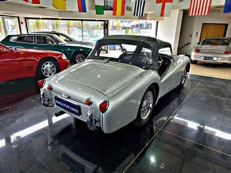 1958-Triumph-TR3-Roadster_2