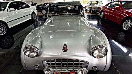 1958-Triumph-TR3-Roadster_8