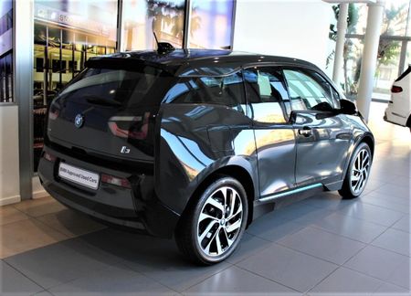 2015-BMW-i3-eDrive_4