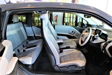 2015-BMW-i3-eDrive_6