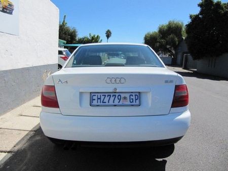 1998-Audi-A4-28-30v-Auto_4