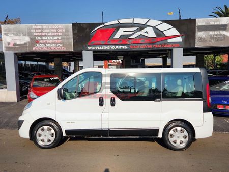 2007-Nissan-Primastar-19-dCi_7