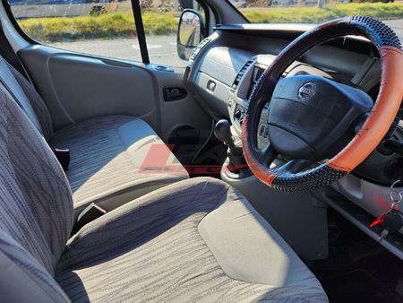 2007-Nissan-Primastar-19-dCi_8