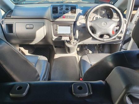 2005-Mercedes-Benz-Vito-115-CDI-CrewBus_3