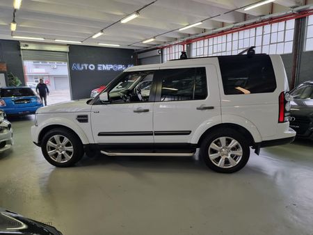 2014-Land-Rover-Discovery-4-30-TD-SD-V6-SE_12