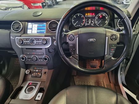 2014-Land-Rover-Discovery-4-30-TD-SD-V6-SE_16