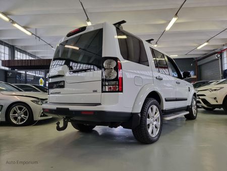 2014-Land-Rover-Discovery-4-30-TD-SD-V6-SE_7