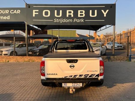 2020-Nissan-Navara-23D-Stealth-4x4-Double-Cab_4