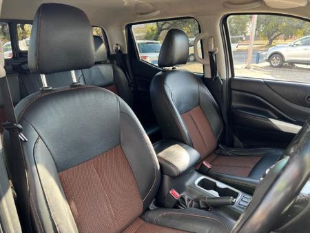 2020-Nissan-Navara-23D-Stealth-4x4-Double-Cab_8