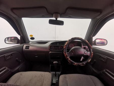 2000-Daihatsu-Cuore-10-Auto_10