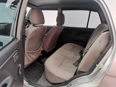 2000-Daihatsu-Cuore-10-Auto_11