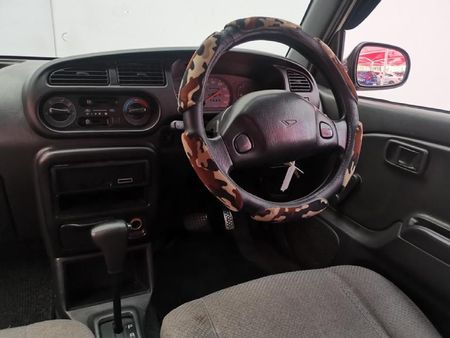 2000-Daihatsu-Cuore-10-Auto_7