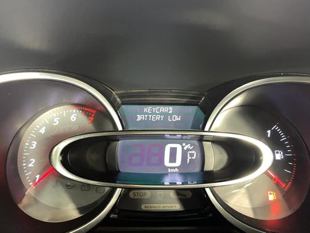 2016-Renault-Clio-IV-16-RS-200-Auto-Cup_2