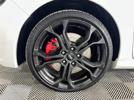 2016-Renault-Clio-IV-16-RS-200-Auto-Cup_4