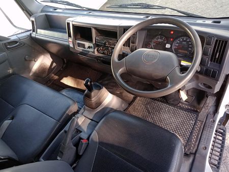 2018-Isuzu-NPR-400-Fc-Cc_9
