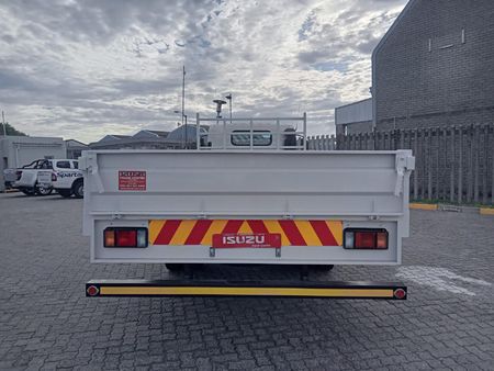2018-Isuzu-NPR-400-Fc-Cc_5