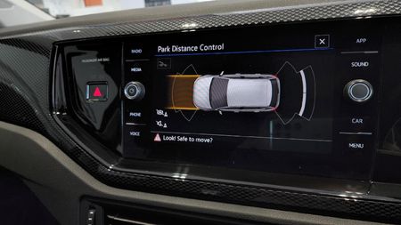 2026-Volkswagen-Polo-10-TSI-Life_22