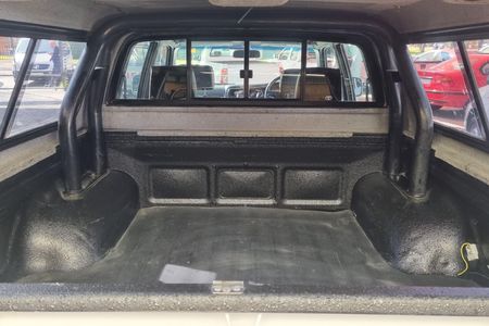 2005-Toyota-Hilux-30-KZ-TE-Raider-4x4-Double-Cab_10
