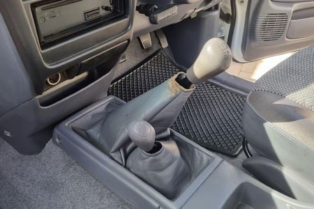 2005-Toyota-Hilux-30-KZ-TE-Raider-4x4-Double-Cab_22