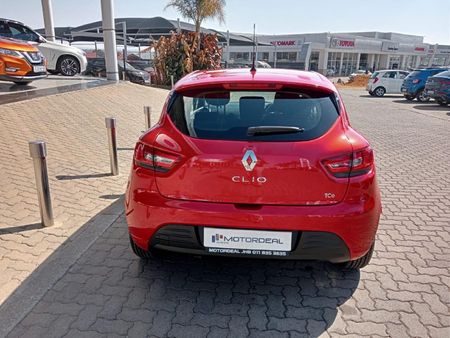 2018-Renault-Clio-IV-900T-Authentique-5-dr-66kW_1