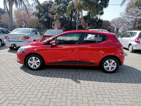 2018-Renault-Clio-IV-900T-Authentique-5-dr-66kW_4