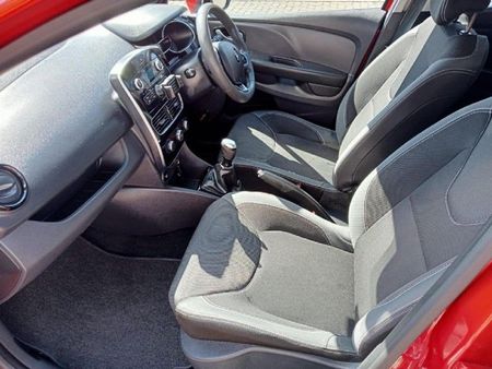 2018-Renault-Clio-IV-900T-Authentique-5-dr-66kW_5